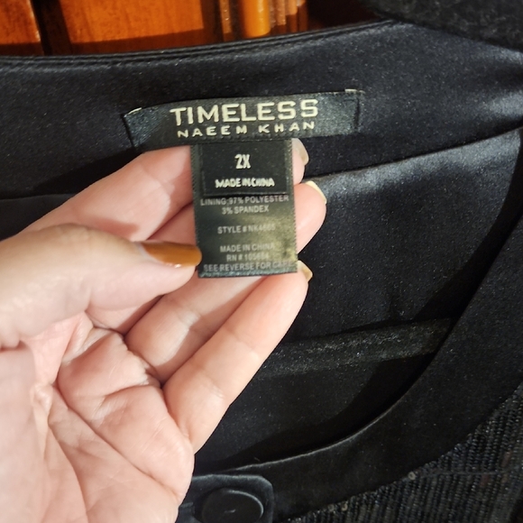 Black Sequin Blazer by Timeless Naeem Khan - Picture 2 of 6